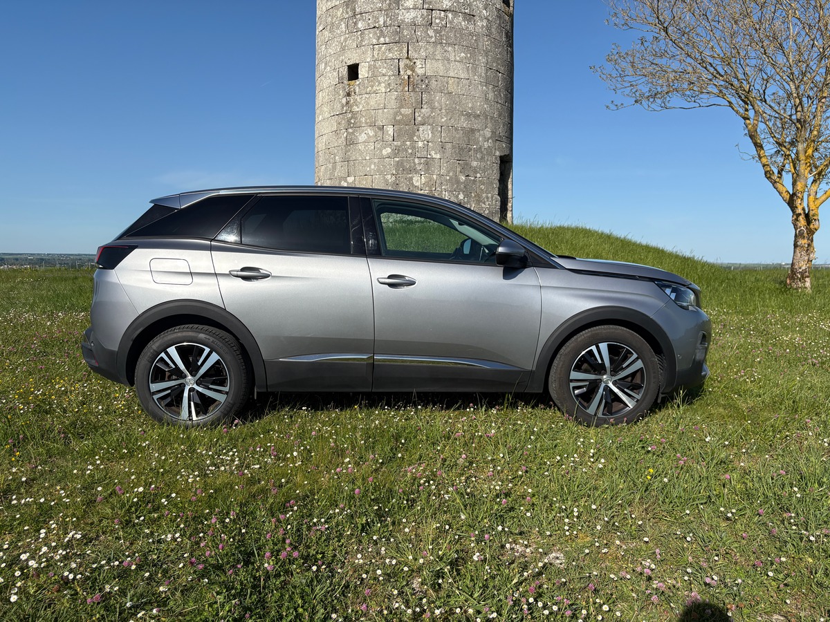 Peugeot 3008 1.5 bhdi - 130CV - ALLURE