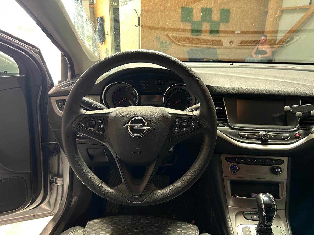 Opel Astra Sports Tourer - Vidange Ok - GARANTIE