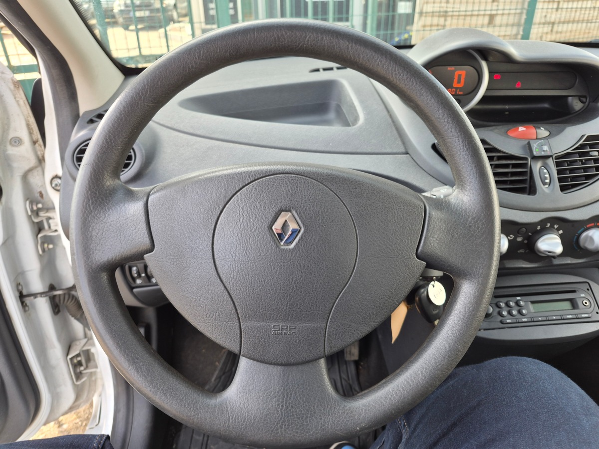 RENAULT Twingo II 1.2 16V LEV ACCESS
