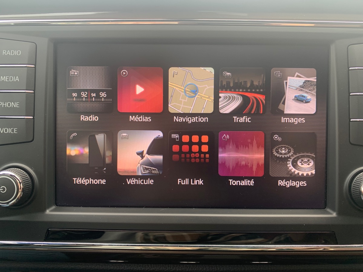 Seat Ateca 190 ch | 4Drive DSG | Grand toit ouvrant panoramique | Hayon électrique | Intérieur cuir