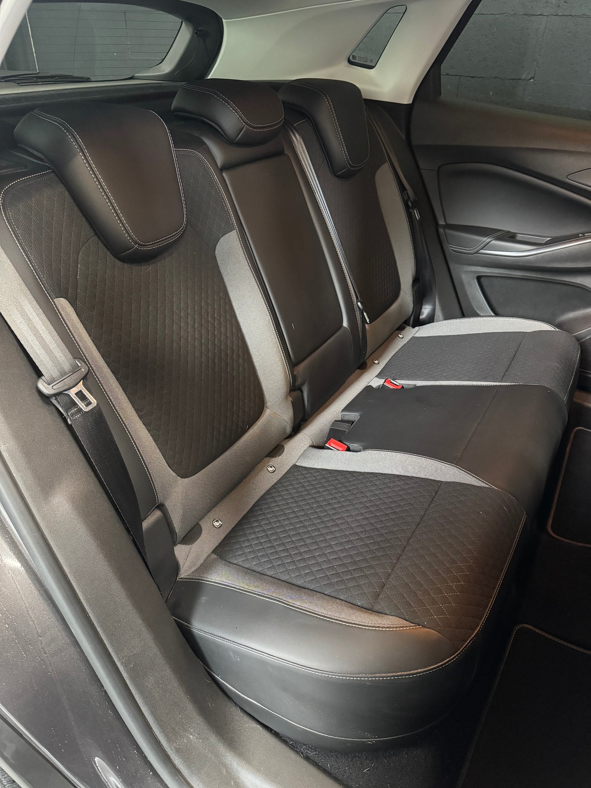 Opel Grandland X 1.6 HYBRID 225 ELITE