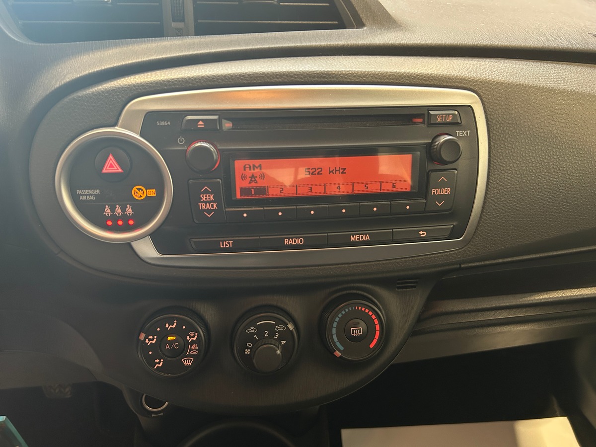 Toyota Yaris 1.0 VVTi 12V 69 cv - MOTEUR À CHAINE - VIDANGE ET CT OK - GARANTIE
