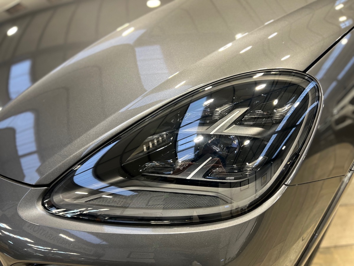 Porsche Cayenne Coupé III E-HYBRID 3.0 V6 462 PDK8 FR Carbone int/ext  - Burmester