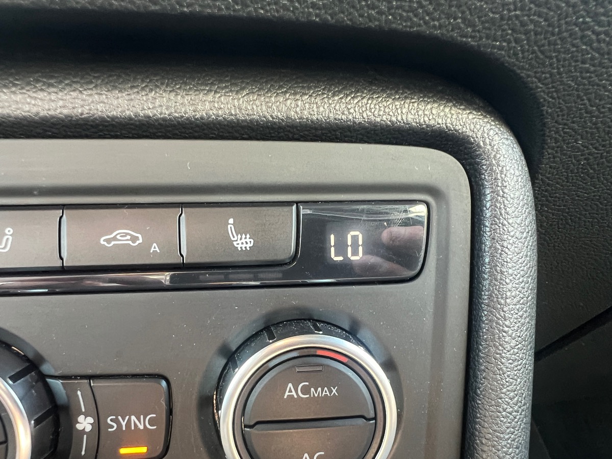 Volkswagen Beetle VINTAGE 1,2L  105cv, SUIVI COMPLET, GPS, SIEGES CHAUFFANTS