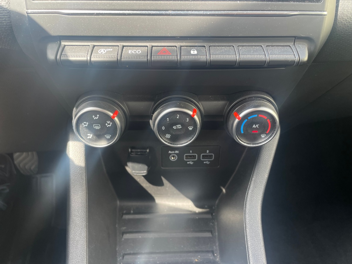 RENAULT Clio V 1.0 TCe 100 cv CARPLAY - CLIMATISATION - RADAR DE RECUL - REGULATEUR DE VITESSE