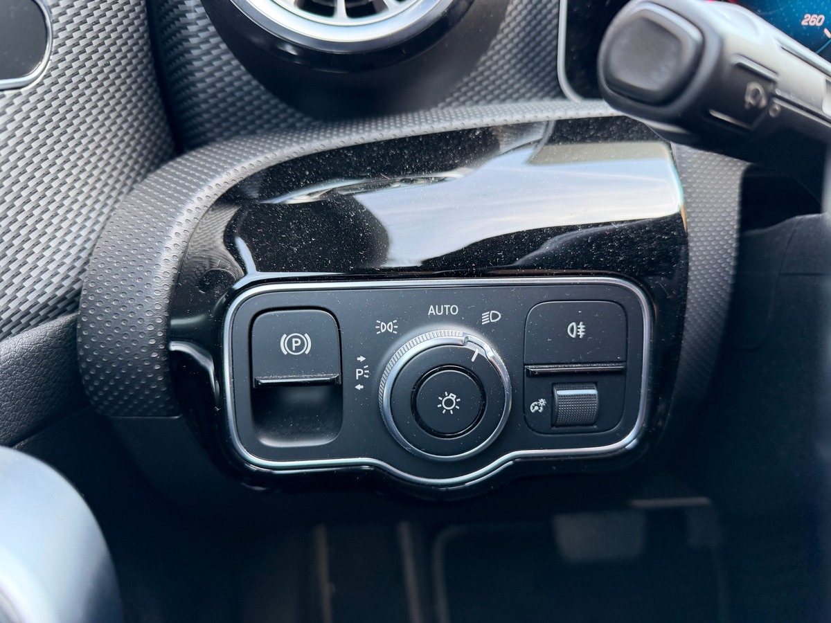 Mercedes-Benz CLA COUPE 200 d 8G-DCT Progressive Line / Sièges Av chauffant / Led d Ambiance