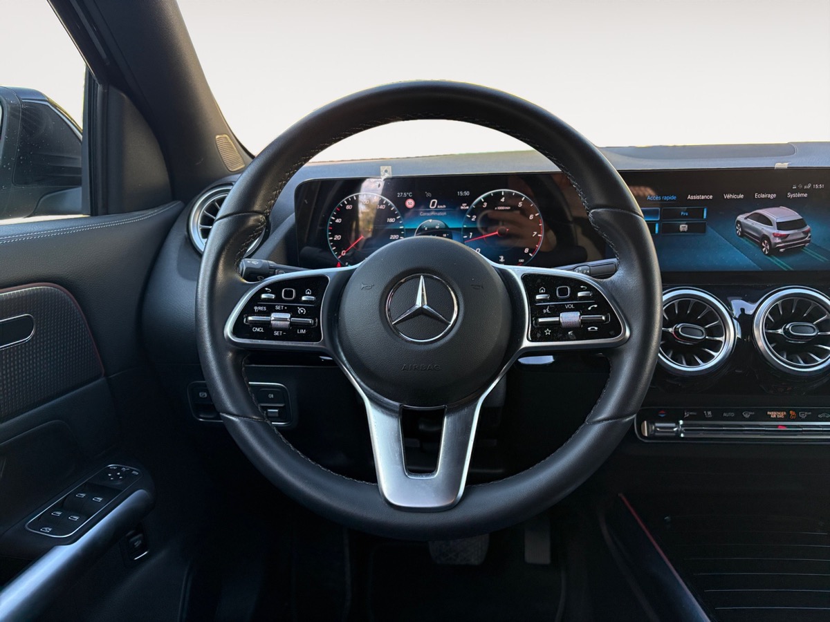 Mercedes-Benz GLA 200 PROGESSIVE LINE / SIEGE CHAUFFANT / HAYON MAINS LIBRE