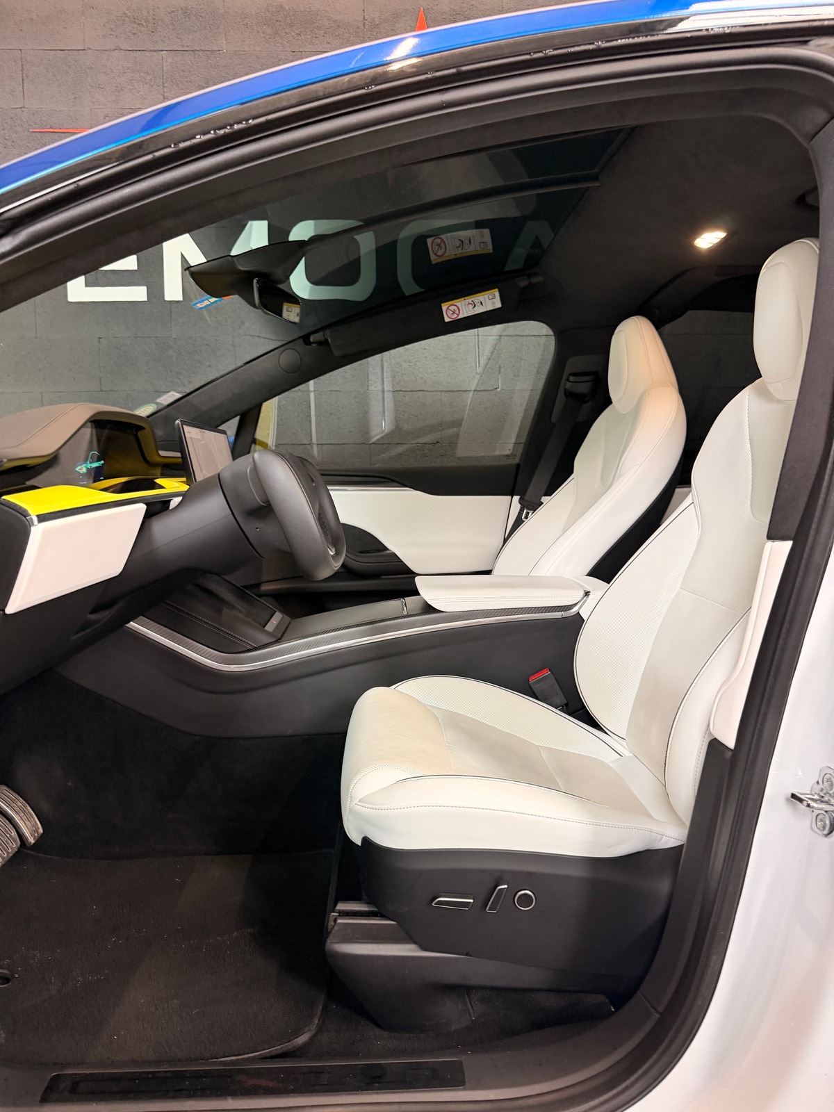 Tesla Model X PLAID 1020 CH