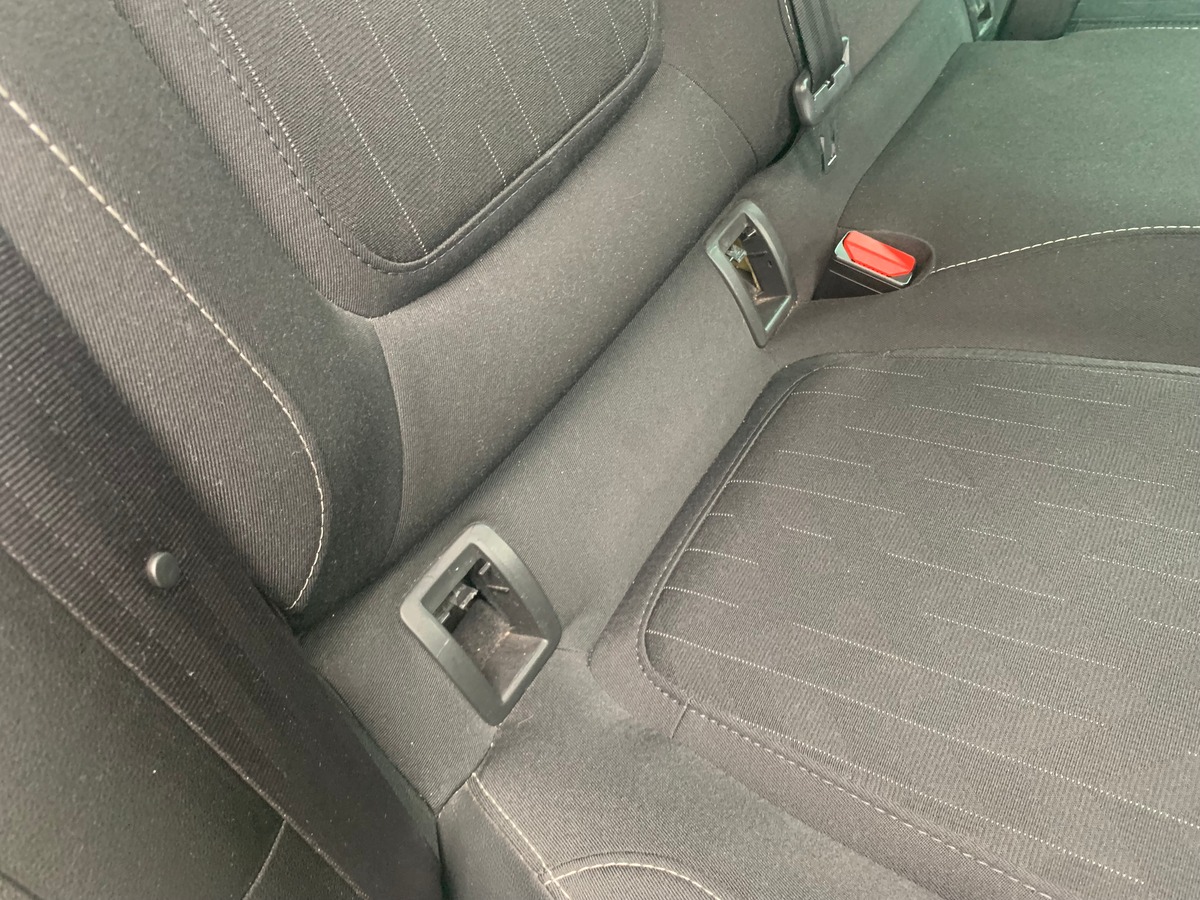 RENAULT Megane IV 100 chevaux | Limited | Caméra de recul | Régulateur de vitesse | GPS | Bluetooth