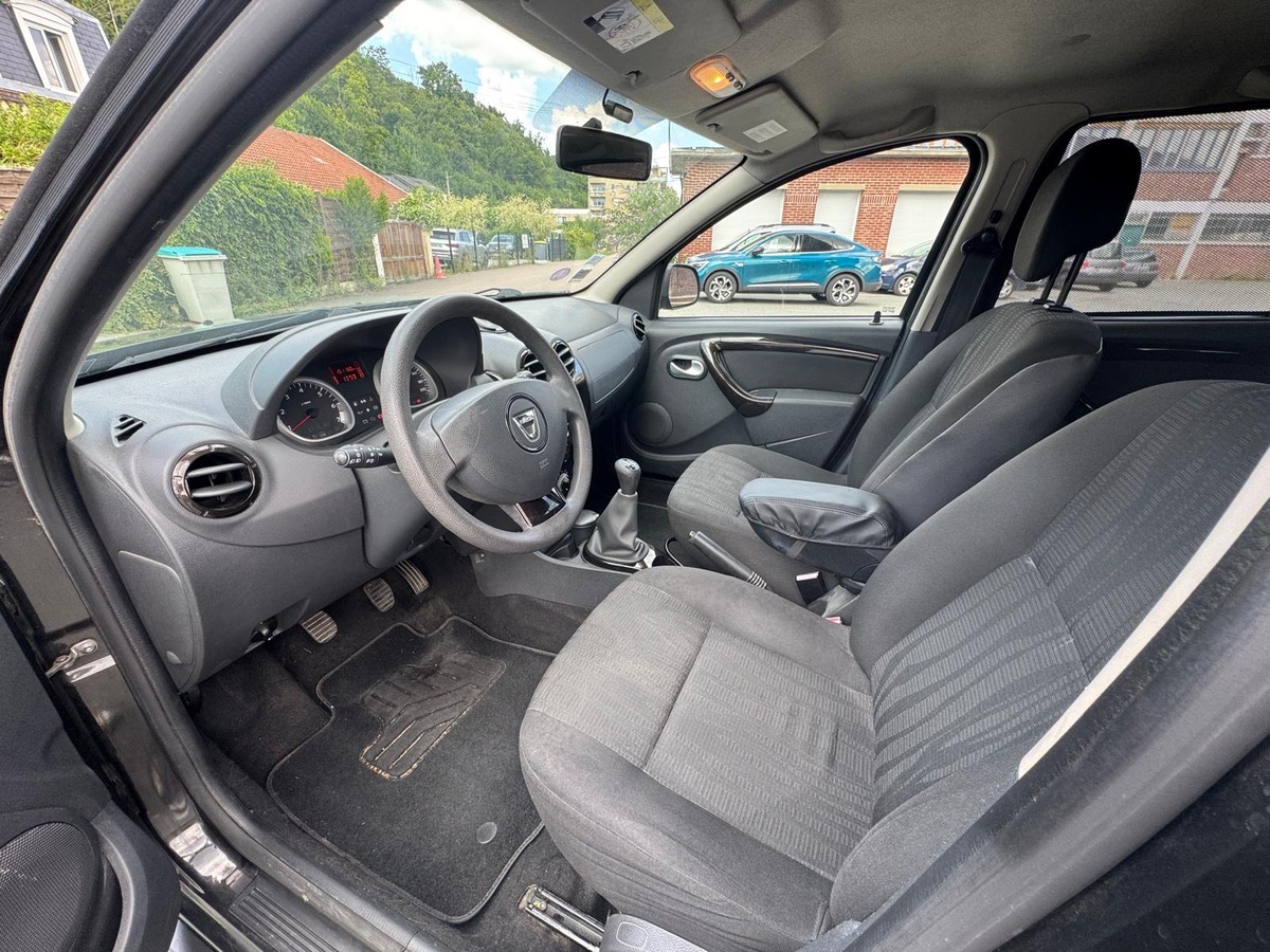 Dacia Duster 1.6 16V Bioéthanol 105cv 4X2 Lauréate - moteur à chaine - Garantie
