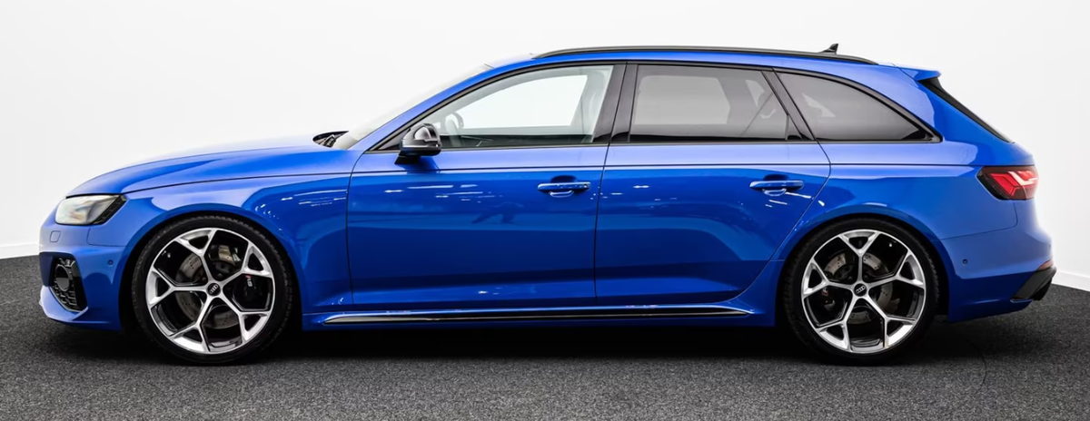 Audi RS4 Avant V 2.9 V6 TFSI 450ch quattro tiptronic 8 Bleu Nogaro Bang&Olufsen Toit ouvrant