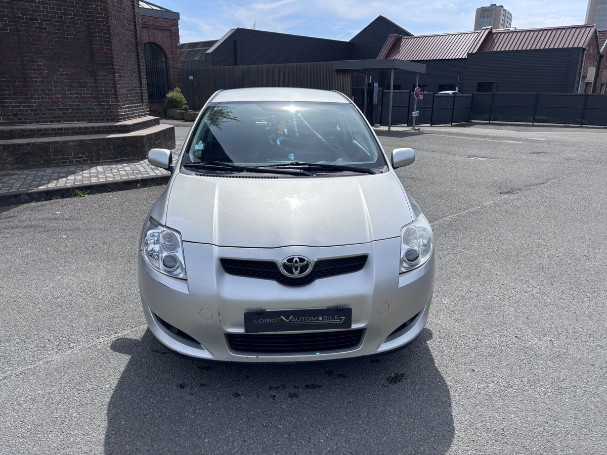 Toyota Auris 1.6i LUNA - Révisée - Garantie