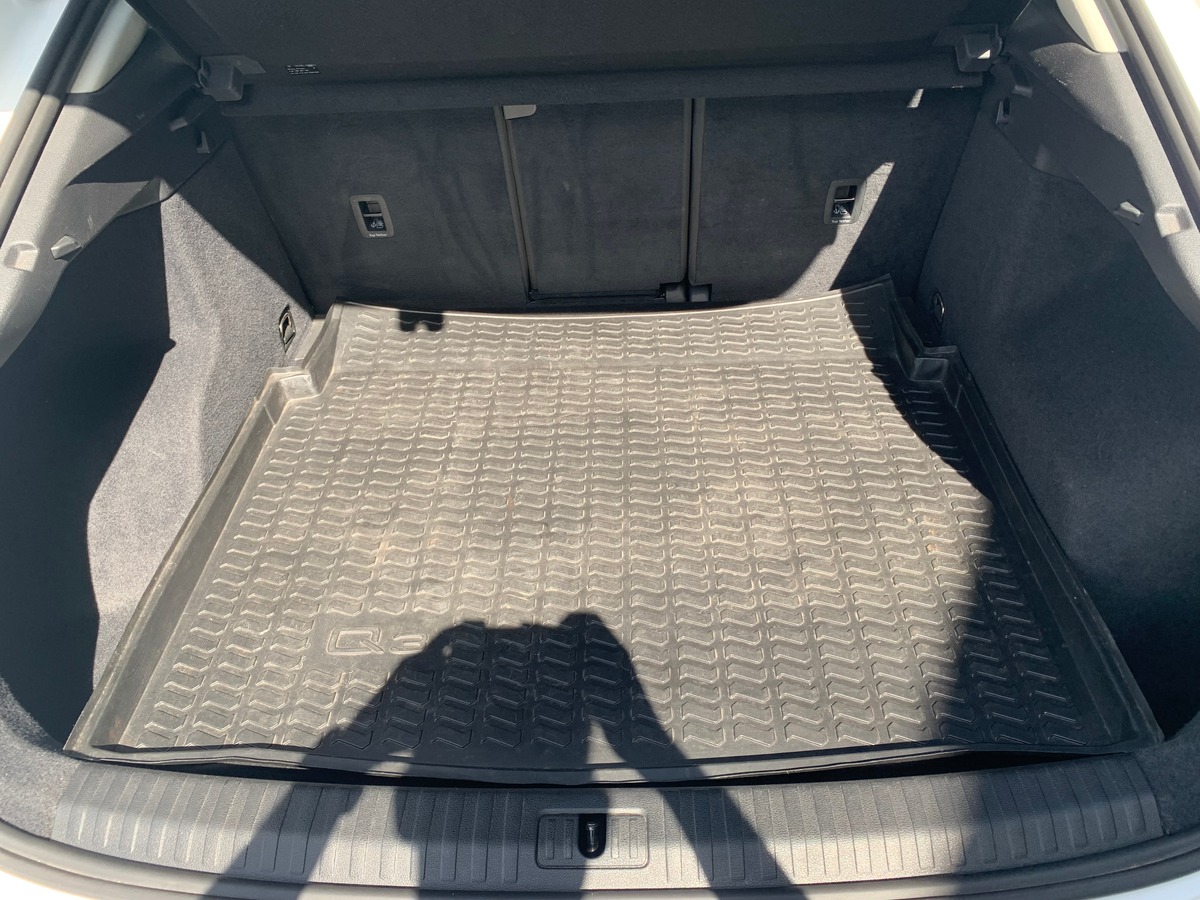 Audi Q3 Sportback 150 | Premiére MAIN | Design | Apple car play | Attelage amovible | Entretien AUDI