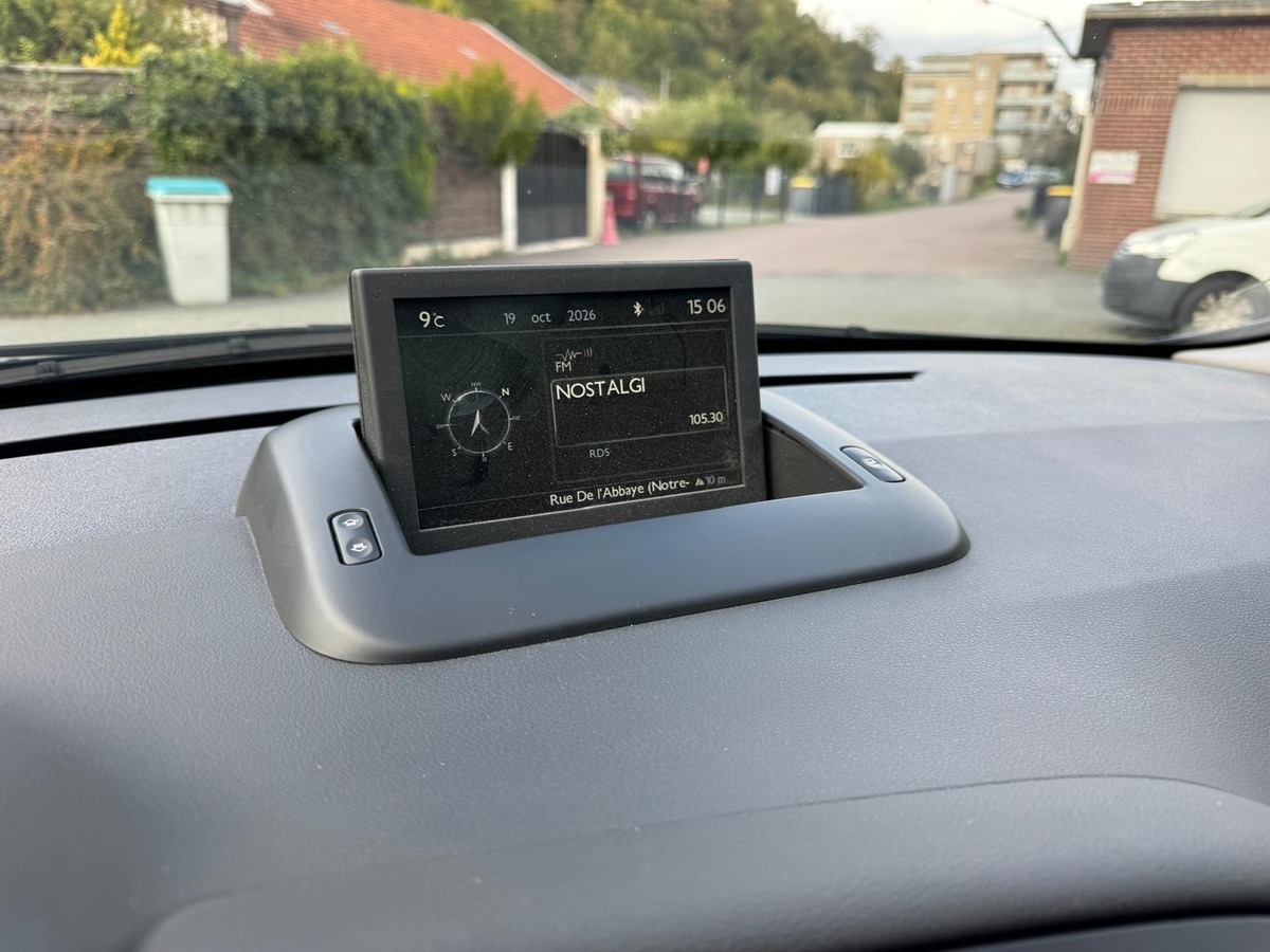 Peugeot 3008 1.6 HDi 115cv Allure - Attelage - Garantie