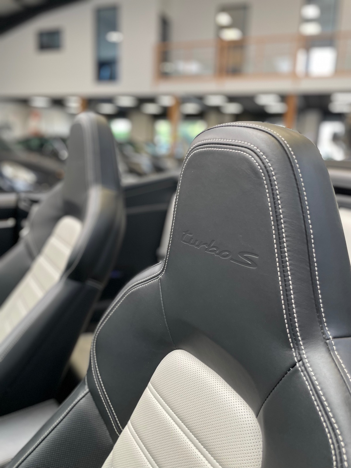 Porsche 911 992 TURBO S CABRIOLET 650 FRANCAISE qii