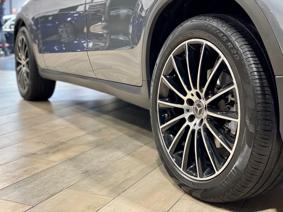 Mercedes-Benz Class GLC 300 Designo 245 4Matic BVA9 Full f