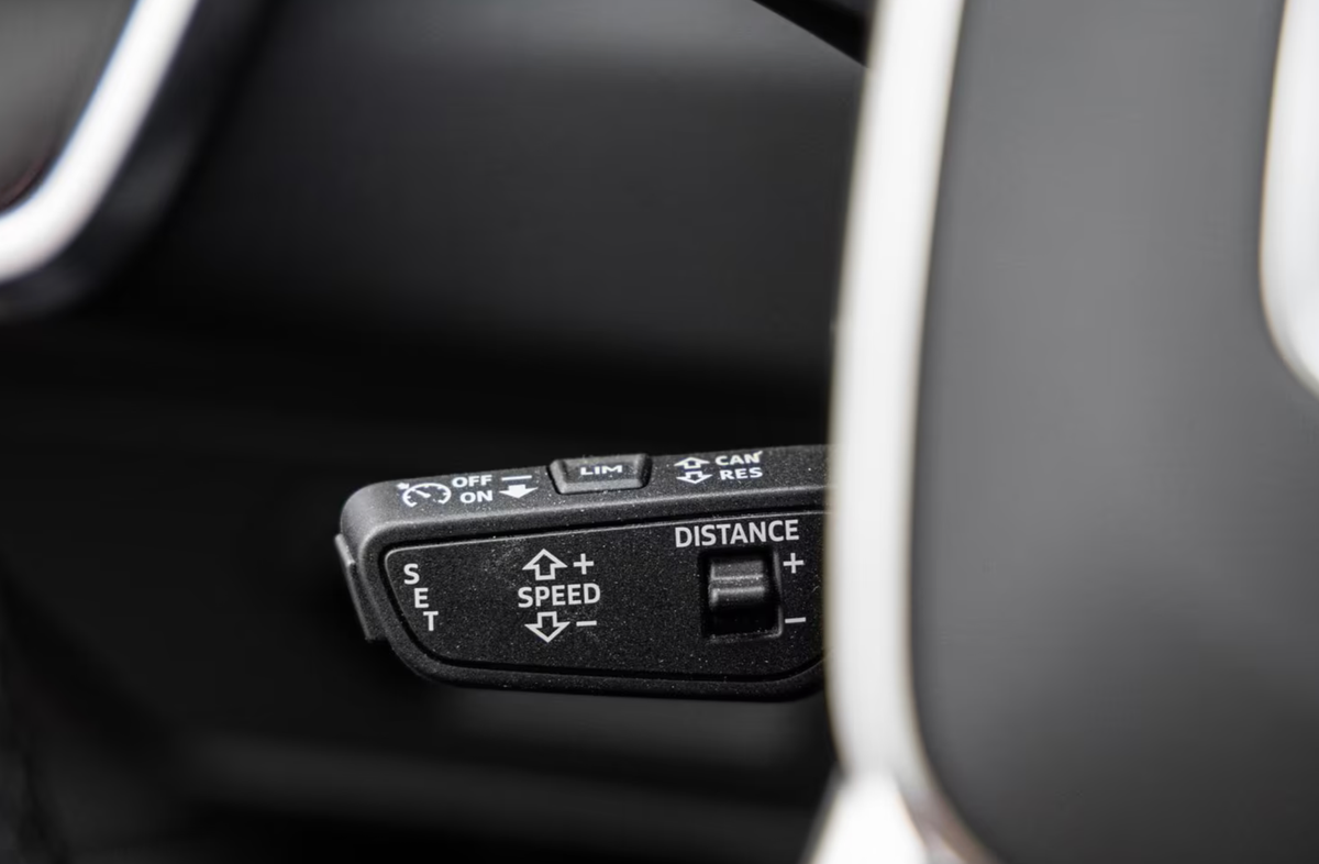 Audi A6 Avant V C8 55 TFSI 340ch quattro S tronic 7 / VO allemand / Malus 8 100,70 euros