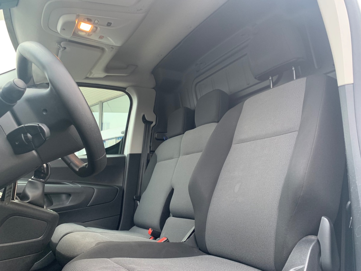 Peugeot Partner 102 ch | TVA Récupérable | GPS | Caméra de recul | Régulateur de vitesse