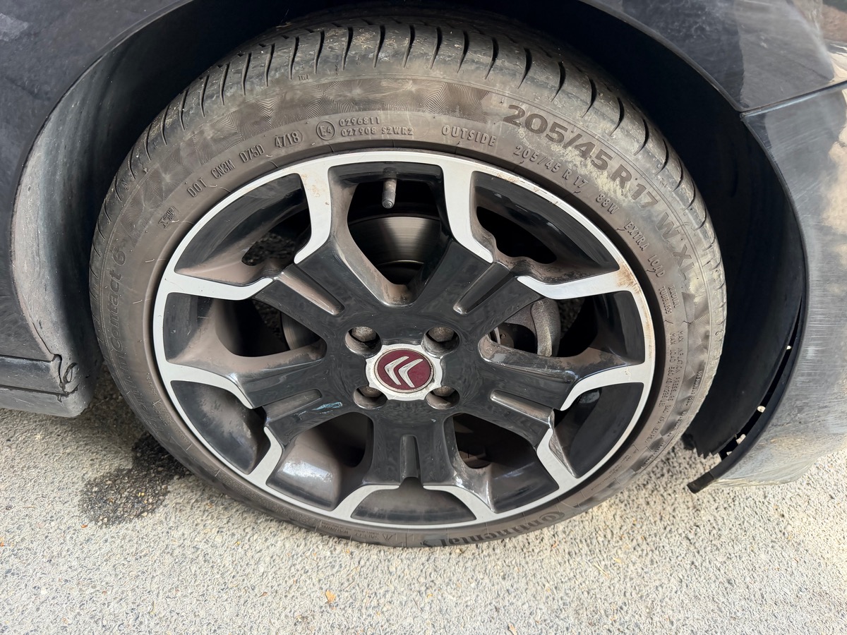 Citroën DS3 1.6 THP 156 CV / Sport Chic / GPS / Clim Auto / radar / Pack Cuir/ Jantes Sport