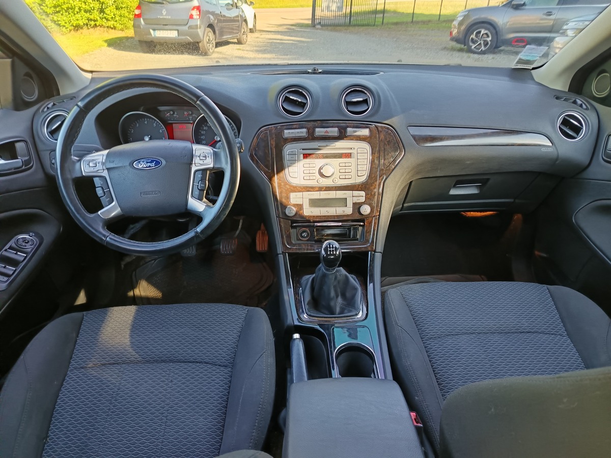 Ford Mondeo 2.0 145 CH GHIA FLEXIFUEL BIOETHANOL