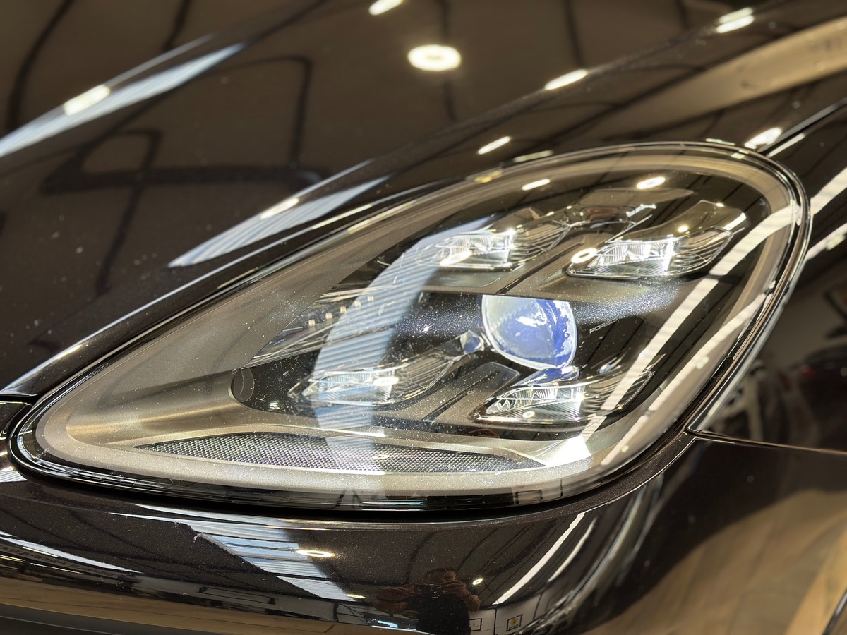 Porsche Cayenne Coupé e-Hybrid 462 cv - 1ère Main FR / Suivi Full CP