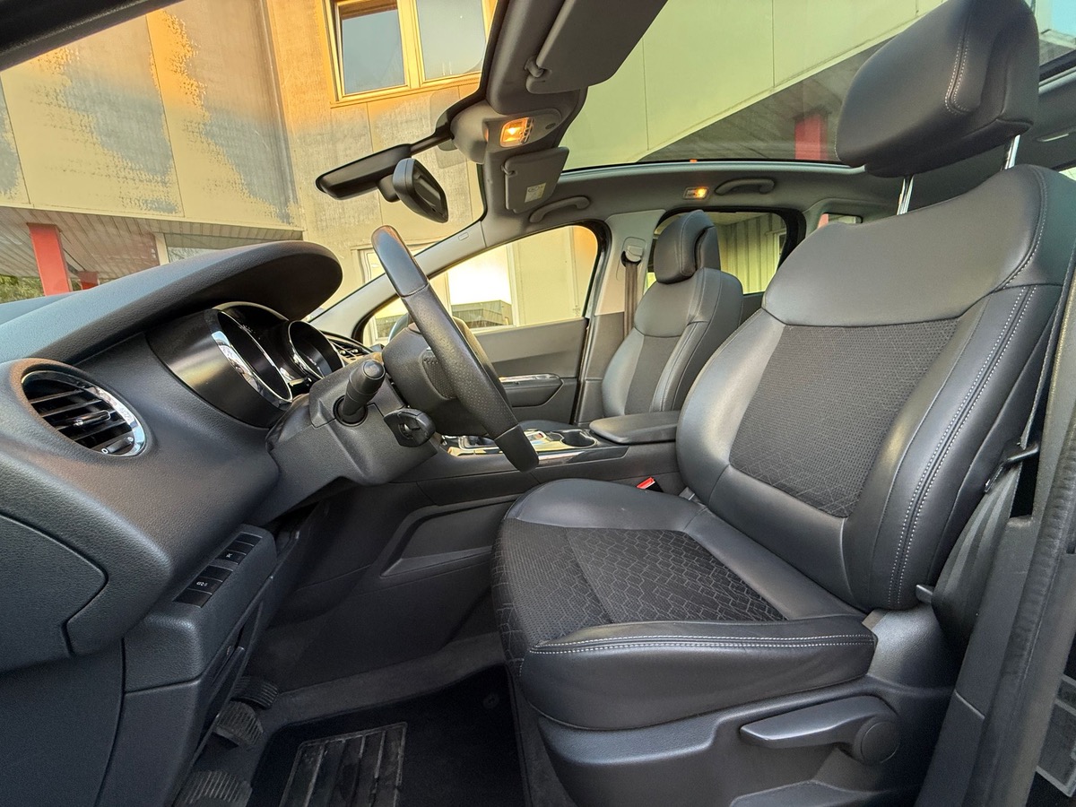Peugeot 3008 1.6 e-HDI 115 CV allure en 4X carte bleu