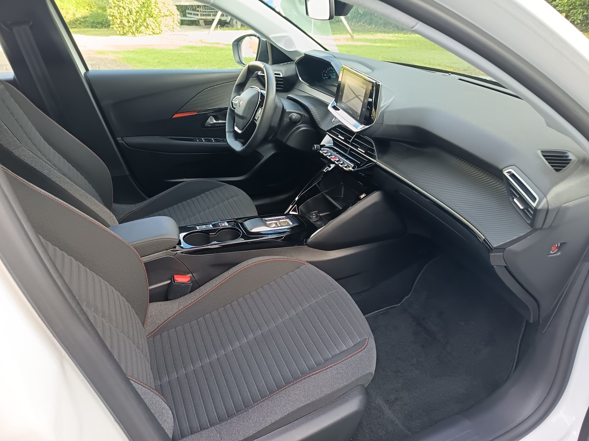 Peugeot 208 E-208 136 CH ACTIVE PACK Gtie 12 mois