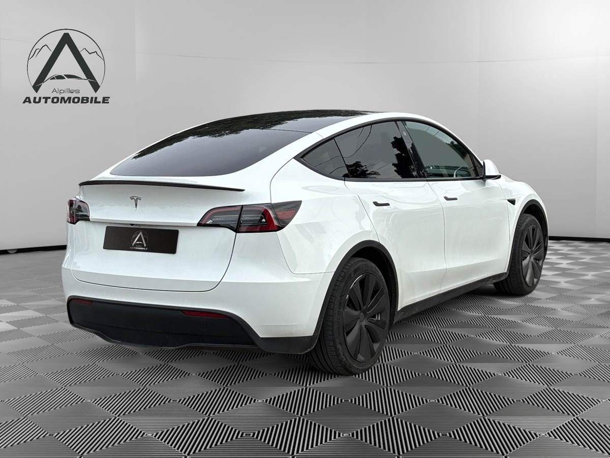 Tesla Model Y STANDARD RANGE 299CH