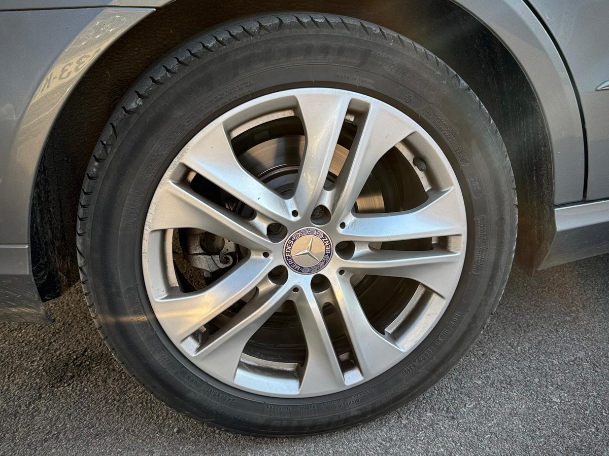 Mercedes-Benz Classe E 250 CGI