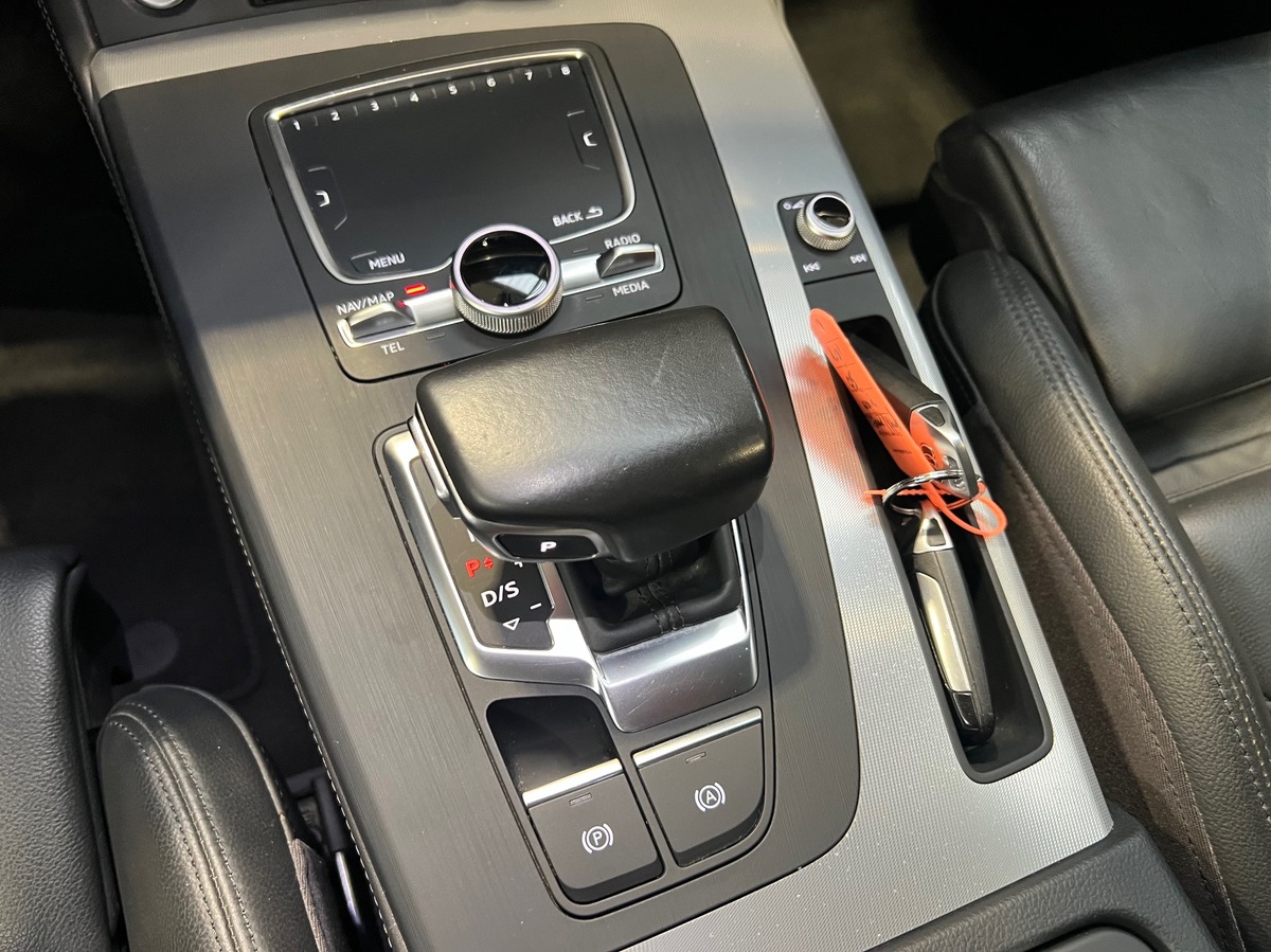 Audi Q5 II Quattro 2.0 TDI 190 cv S-Tronic7 AVUS /CARPLAY/
