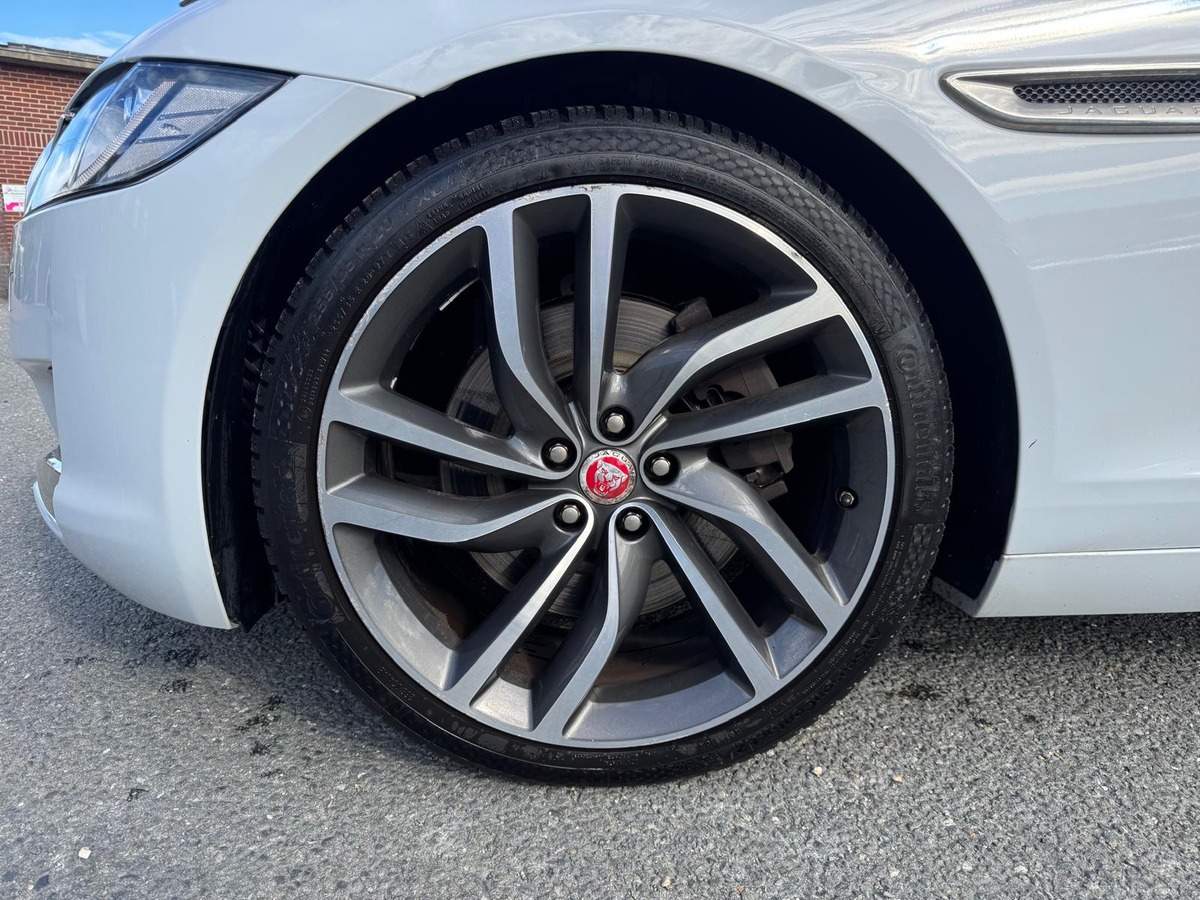 Jaguar XF 30d Prestige 3.0 V6 - Garantie