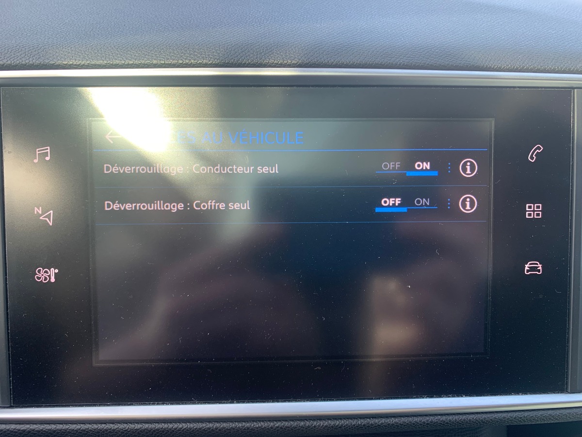Peugeot 308 130 ch | GT Line | Toit panoramique | Apple car play | Avertisseur angles morts | Radars
