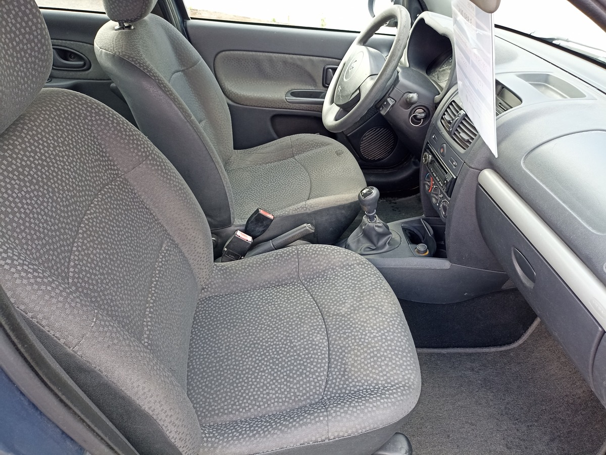 RENAULT Clio III 1.2 16S 75CV CAMPUS 5 PORTES