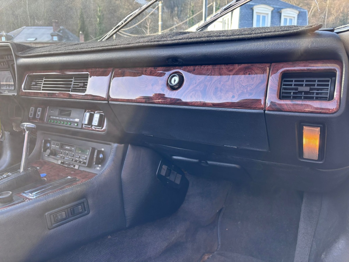 Jaguar XJS Cabriolet V12 289cv boite automatique
