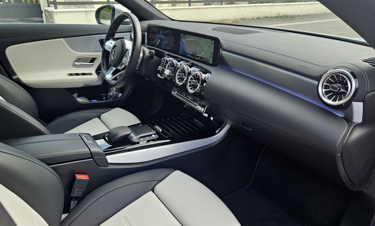 MERCEDES CLA 250E | 218 ch | Toit ouvrant panoramique | Pack AMG LINE