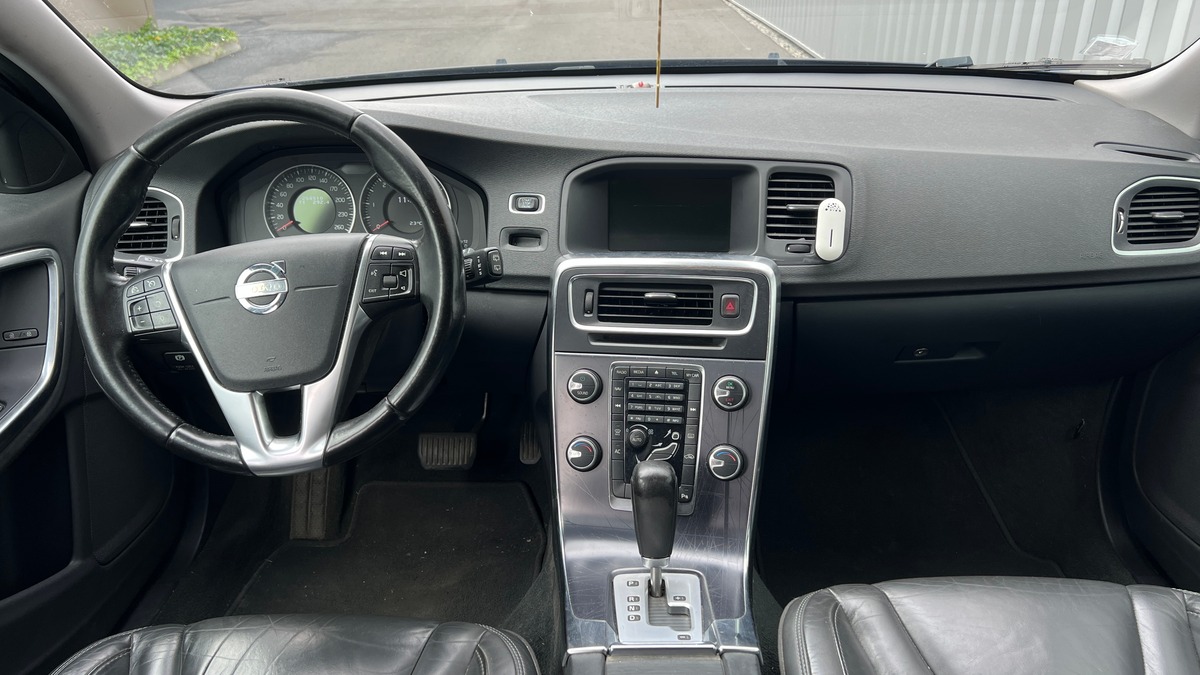 Volvo V60 d3 163ch Start&Stop Océan Race Edition Geartronic - 5 cylindres