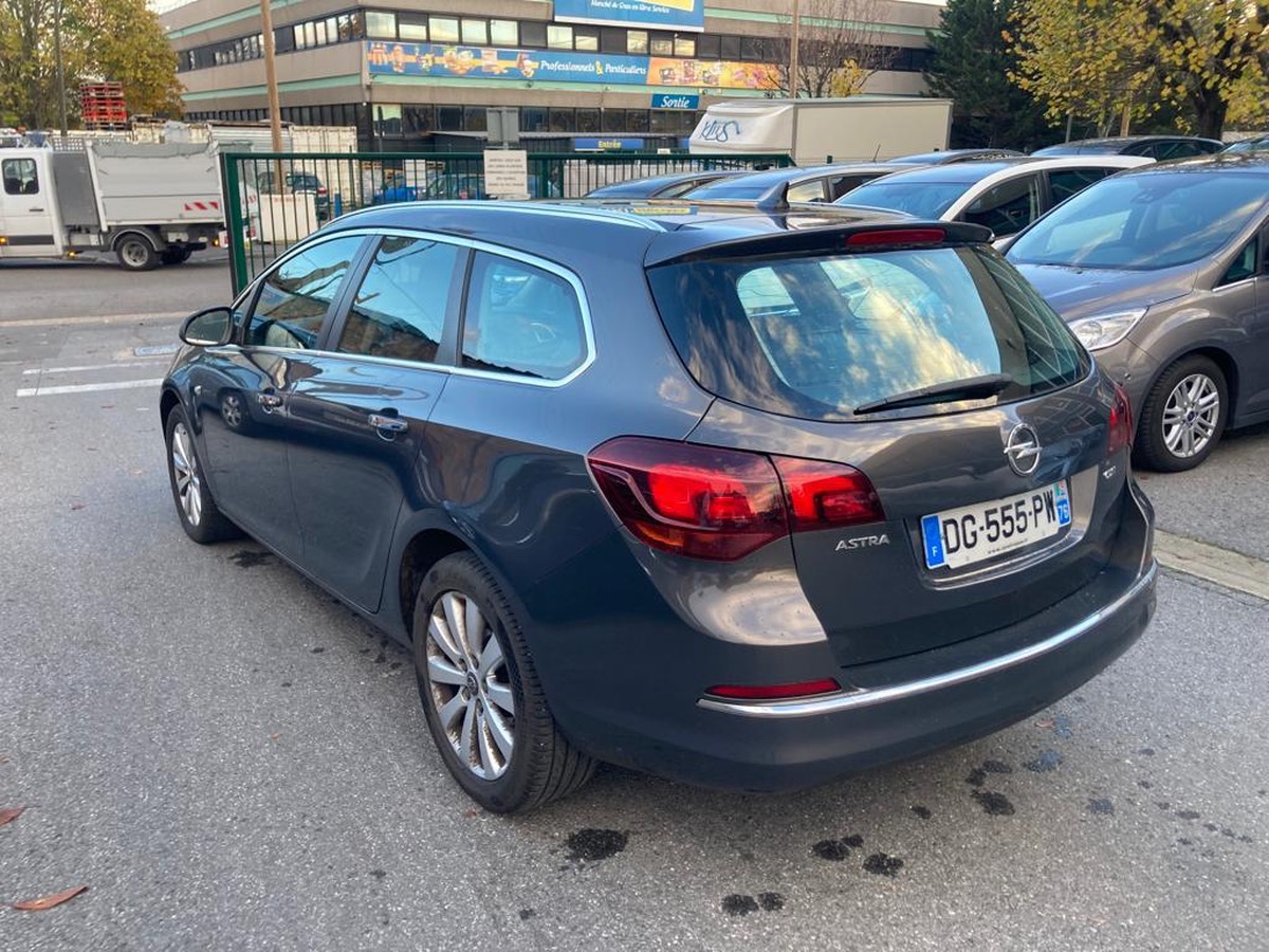 Opel Astra Sports Tourer 1.7 CDTI 130 CH COSMOS 4X foit  CBLeut