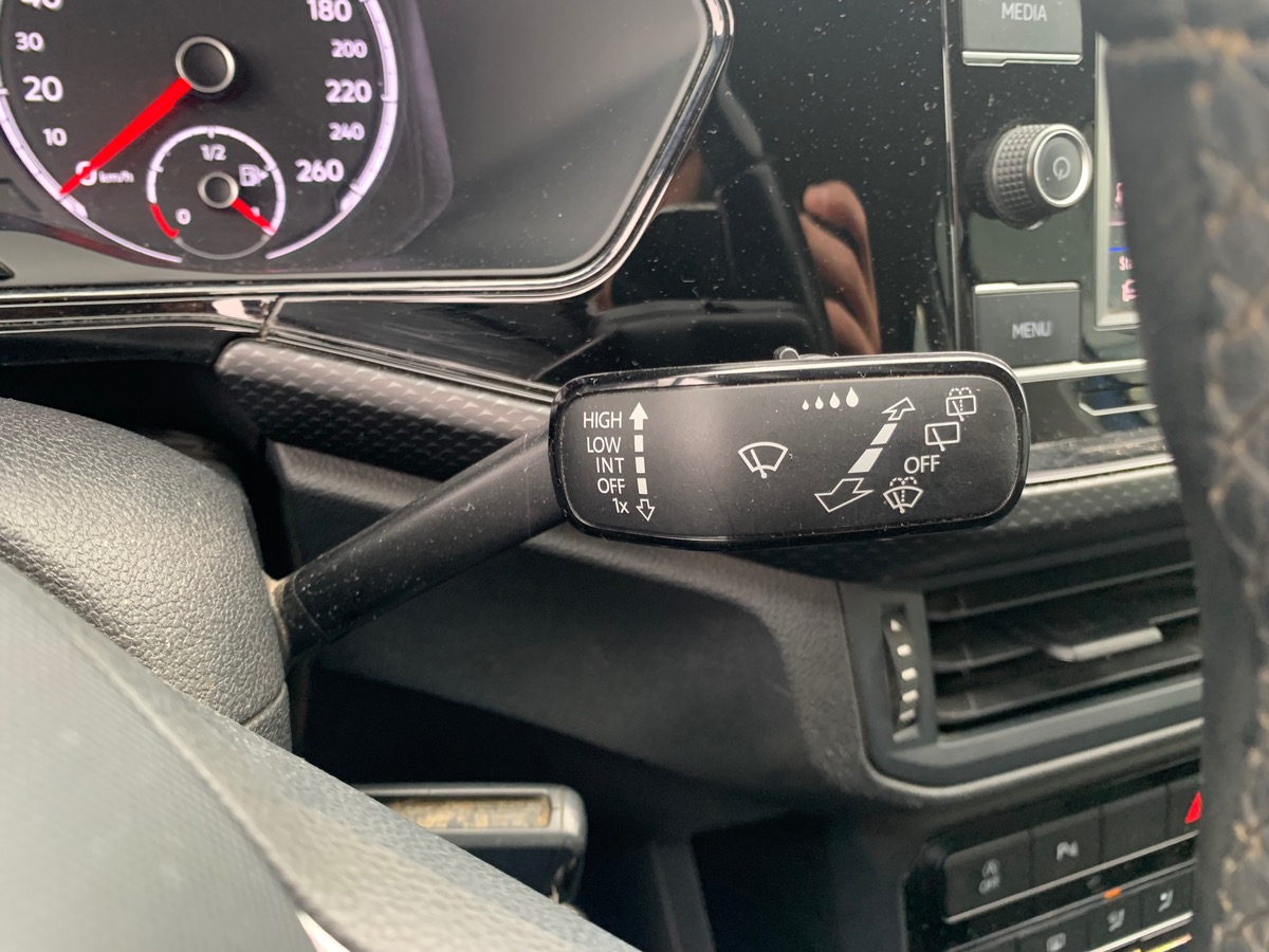 Volkswagen T-Cross 110 | LIFE | Apple Car Play Android Auto | Radar stationnement avant et arriére