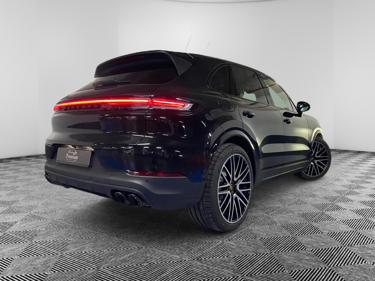 Porsche Cayenne 2024 E-Hybrid 470ch État Neuf