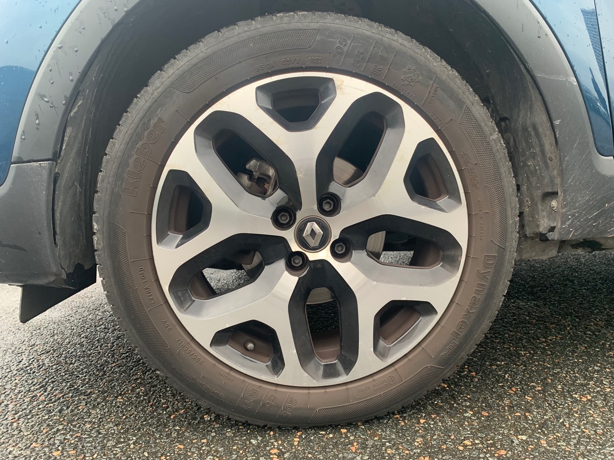 RENAULT Captur 90 ch | Intens | Pack City Plus | Roue secours galette | GPS | Système accès sans clé