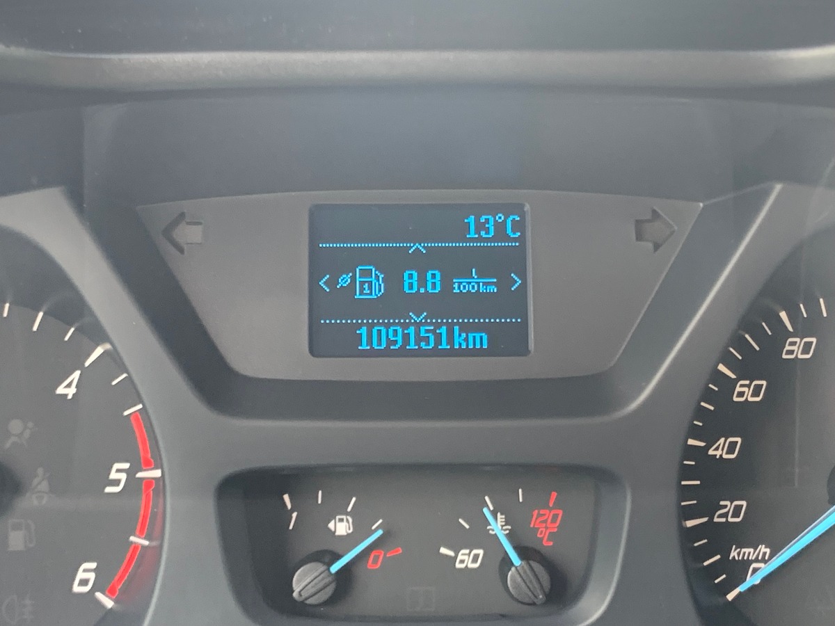 Ford TRANSIT 130 ch | Attelage | Régulateur de vitesse | Bluetooth | Plancher bois et latérale