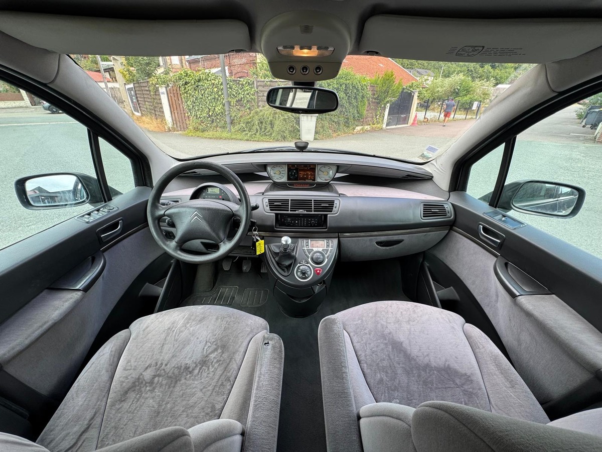 Citroën C8 2.0 HDI 120- 7 Places- Distribution neuve