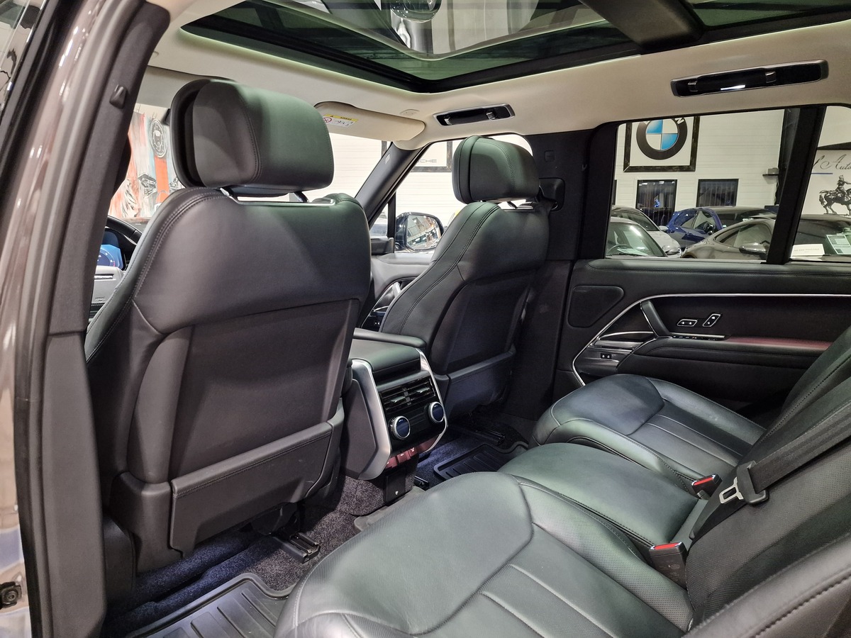 Land-Rover Range Rover P530 4.4 V8 530CH HSE FRANCAIS//PAS DE MALUS TVA B