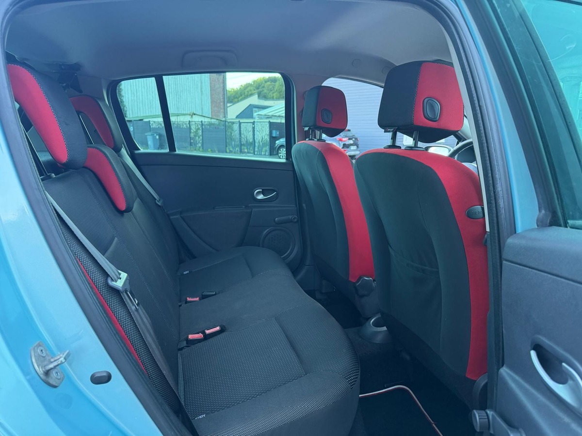 RENAULT Clio III 1.5 DCI 70 RIP CURL 5 Portes- Distribution neuve- Garantie