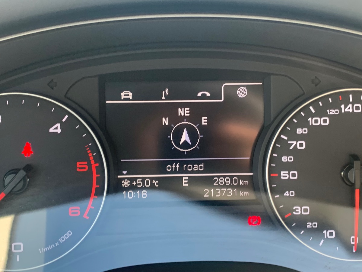 Audi A6 Avant 204 ch | V6 | Radar de stationnement avant arriére | Régulateur vitesse | GPS | Cuir