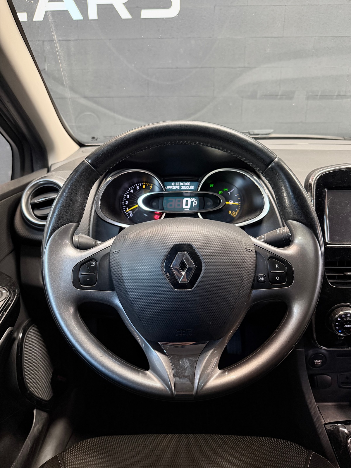 RENAULT Clio 4 1.2 TCE 120 CV BVA INTENS