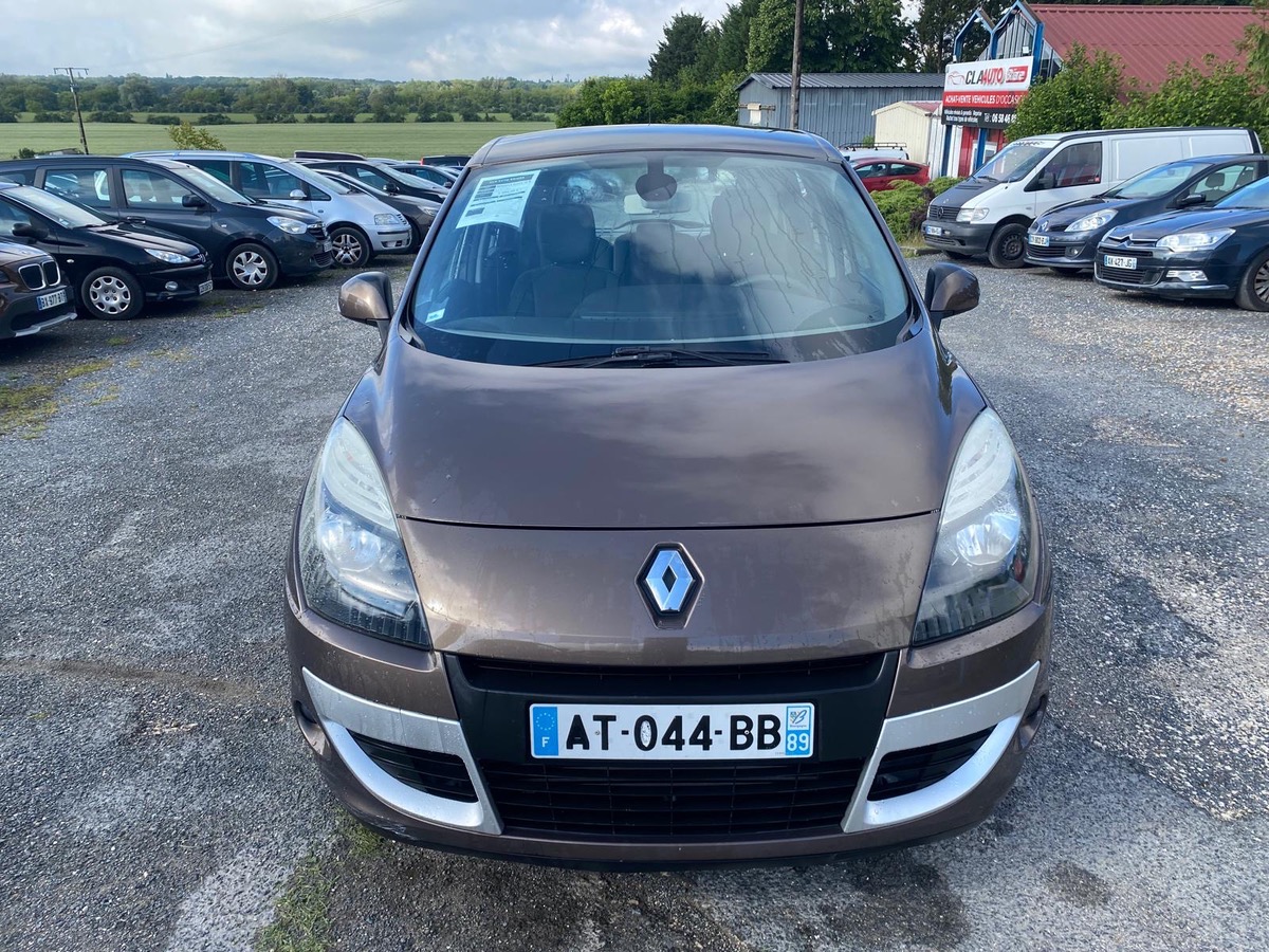RENAULT Scenic III 1.9 dci 130cv petit prix bon état 