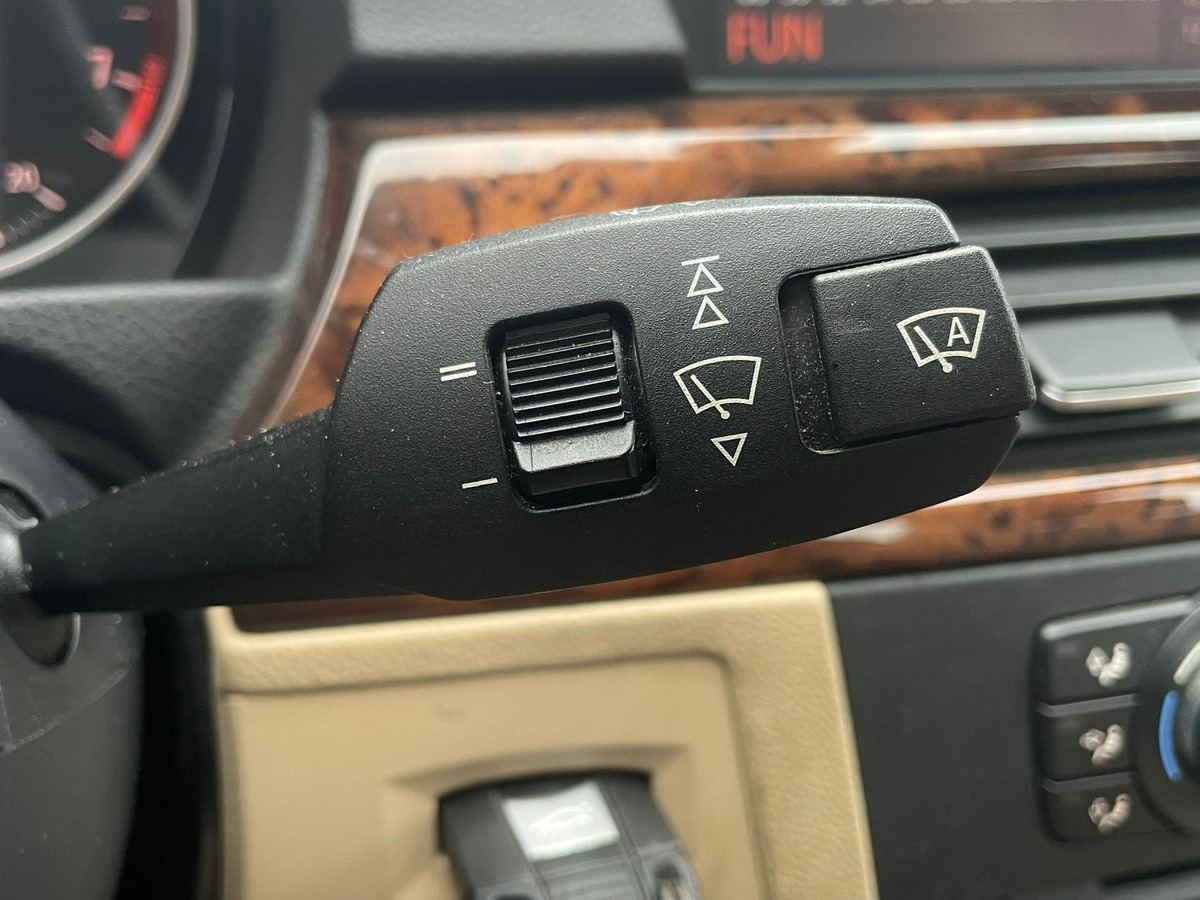 Bmw Série 3 325 i e90 218ch Pack Luxe BVM6