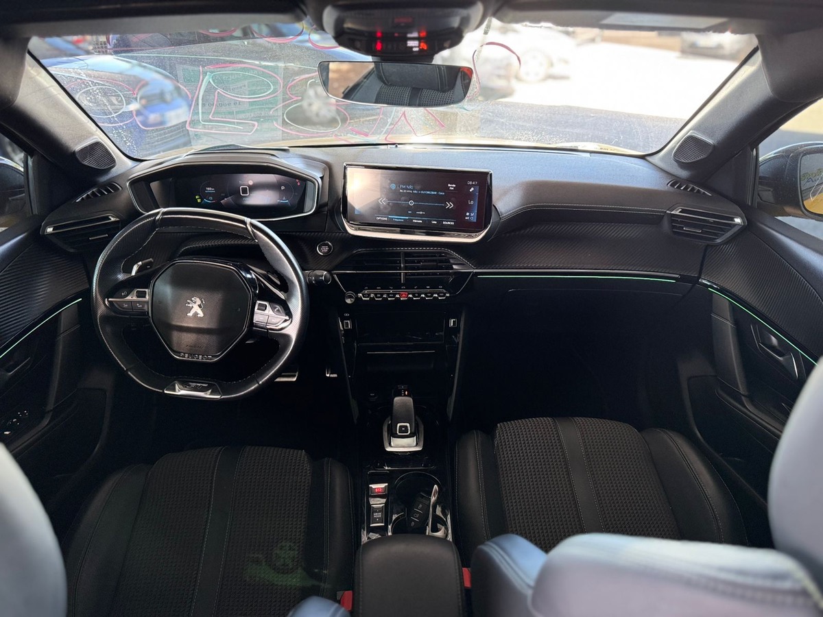 Peugeot 208 GT 2022 130CH FULL OPTION SPORT AUTO