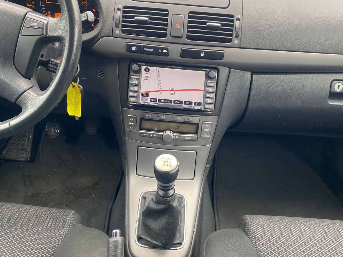 Toyota Avensis 2.2 d4d 150cv très propre 292140km